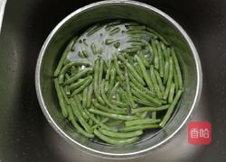 干煸四季豆的做法图解3