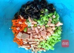 五彩糯米蛋的做法图解2