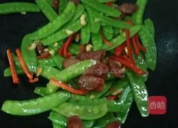荷兰豆炒腊肠的做法图解6