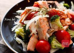 三文鱼蔬菜色拉的做法图解6