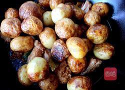 排骨焖土豆的做法图解8