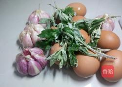 端午艾叶煮鸡蛋的做法图解1