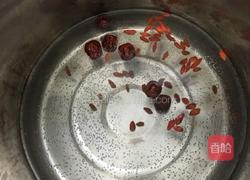 木瓜雞爪瘦肉湯的做法图解2