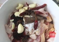 咸蛋肉粽的做法图解1