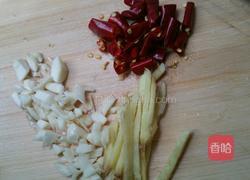 西兰花炒肉的做法图解4