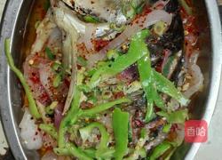 油泼清蒸鱼的做法图解5
