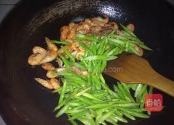 芦笋炒河虾的做法图解5