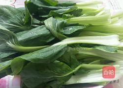 蘑菇炒青菜的做法图解2