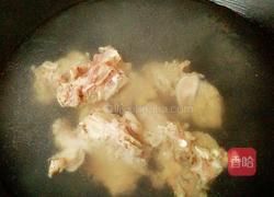 粉葛猪骨汤的做法图解2