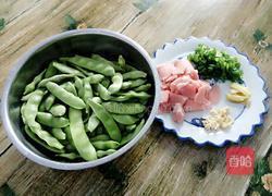 豆角炒肉片的做法图解1