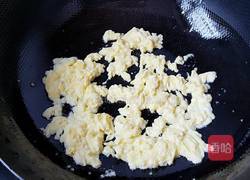 蛋炒饭饭的做法图解2
