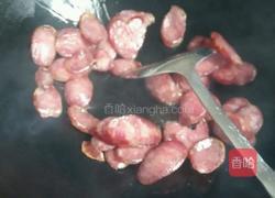 青椒炒腊香肠的做法图解4