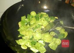 青柿炒辣椒的做法图解5