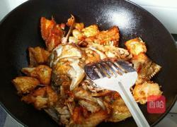 干锅鱼头的做法图解3