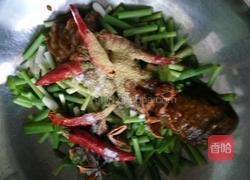 家常顿鲫鱼的做法图解1