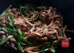 家常油豆腐炒肉的做法图解5