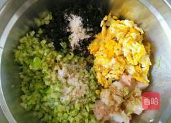 山芹鸡蛋虾仁饺的做法图解5