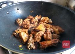 啤酒鸭炖鸡腿菇的做法图解4