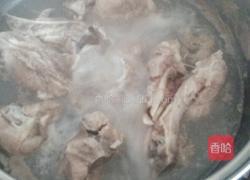 海带猪骨汤的做法图解2