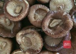 猪肉酿花菇。的做法图解4