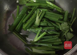 姜葱炒蟹的做法图解3