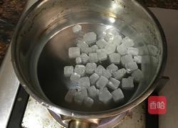 缤纷色彩的果冻的做法图解2