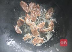 荷兰豆炒腊肠的做法图解3