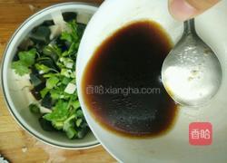 皮蛋豆腐的做法图解3
