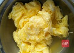 蛋炒贝壳意面的做法图解2