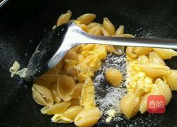 蛋炒贝壳意面的做法图解4