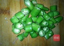 泡椒鱿鱼须的做法图解3