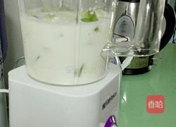 牛油果香蕉奶昔的做法图解3