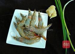 本帮油爆虾的做法图解1