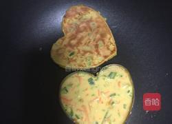 黄瓜胡萝卜鸡蛋饼的做法图解3