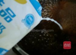 港式奶茶的做法图解4