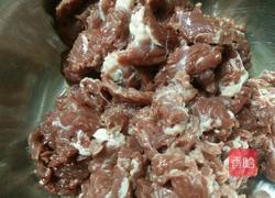 嫩炒牛肉的做法图解1