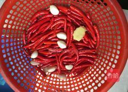 自制剁辣椒的做法图解1