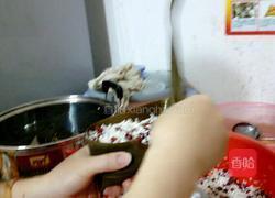 蛋黄五香咸肉粽的做法图解9