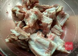 茄汁蒜香排骨的做法图解1