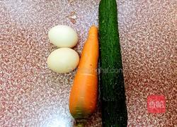 鸡蛋炒黄瓜的做法图解1