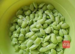 排骨毛豆汤的做法图解1