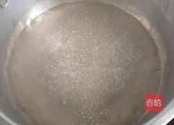 牛奶红豆莲子西米露的做法图解1
