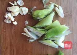 葱爆猪肝的做法图解2