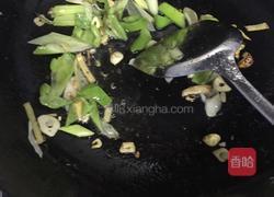 葱爆猪肝的做法图解5