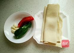 小炒豆腐皮的做法图解1