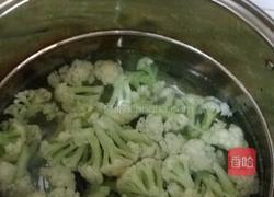 西红柿炒花菜的做法图解2