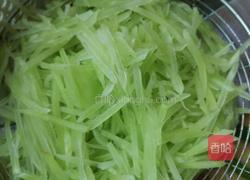 炒莴笋丝的做法图解2
