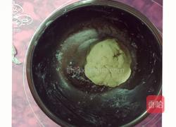 蛋黄酥的做法图解4