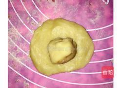 蛋黄酥的做法图解11