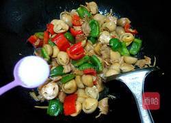 草菇炒瘦肉的做法图解7